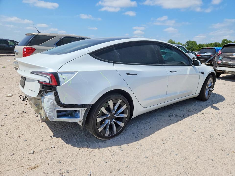 Снимка 3 от търг – 2024 TESLA MODEL 3 с VIN 5YJ3E1EB9RF818761
