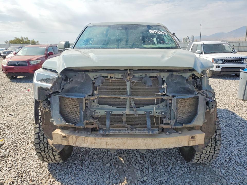 Photo 5 from auction – 2022 TOYOTA TUNDRA with VIN 5TFLA5DB2NX045104