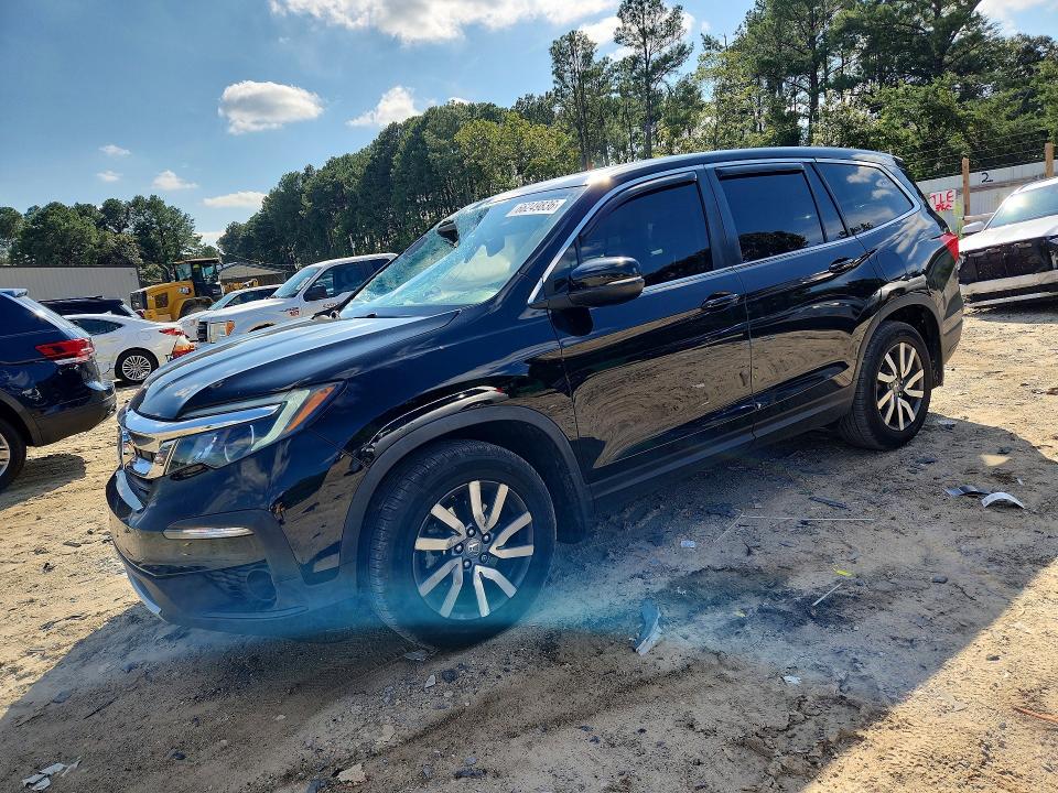 HONDA PILOT 2020 with VIN 5FNYF5H57LB028205 - Photo from auction