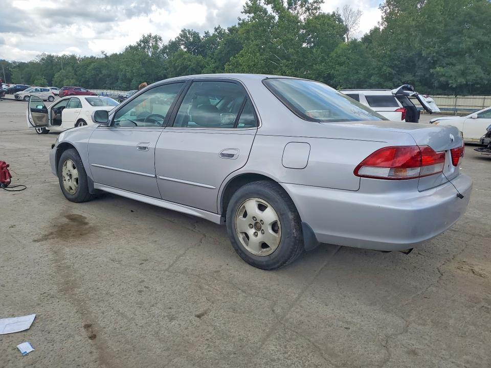 Photo 2 from auction – 2002 HONDA ACCORD with VIN 1HGCG16592A000093