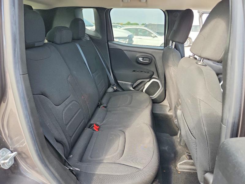Photo 11 from auction – 2018 JEEP RENEGADE with VIN ZACCJABB1JPJ58855