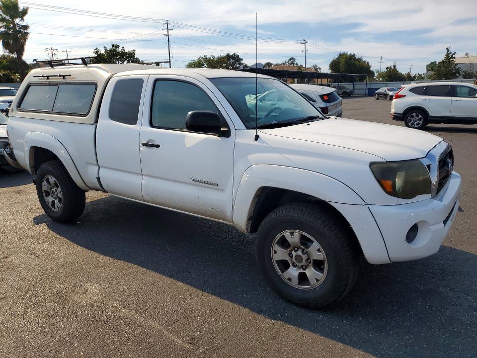 Photo 4 from auction – 2011 TOYOTA TACOMA with VIN 5TFUX4EN5BX003222