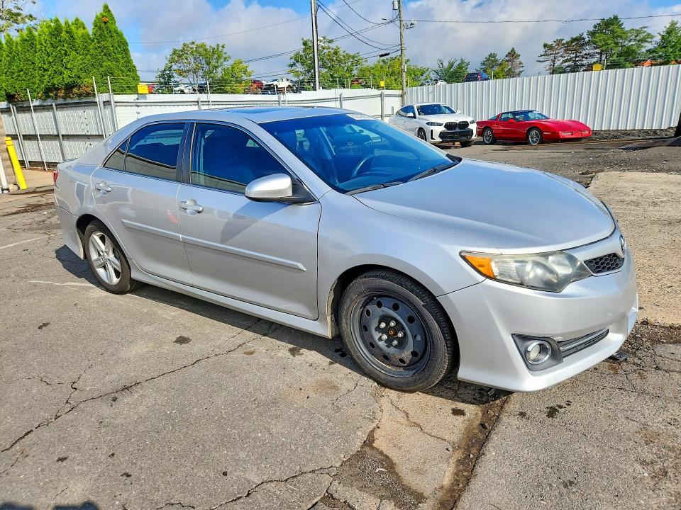 Photo 4 from auction – 2014 TOYOTA CAMRY with VIN 4T1BF1FK7EU312446