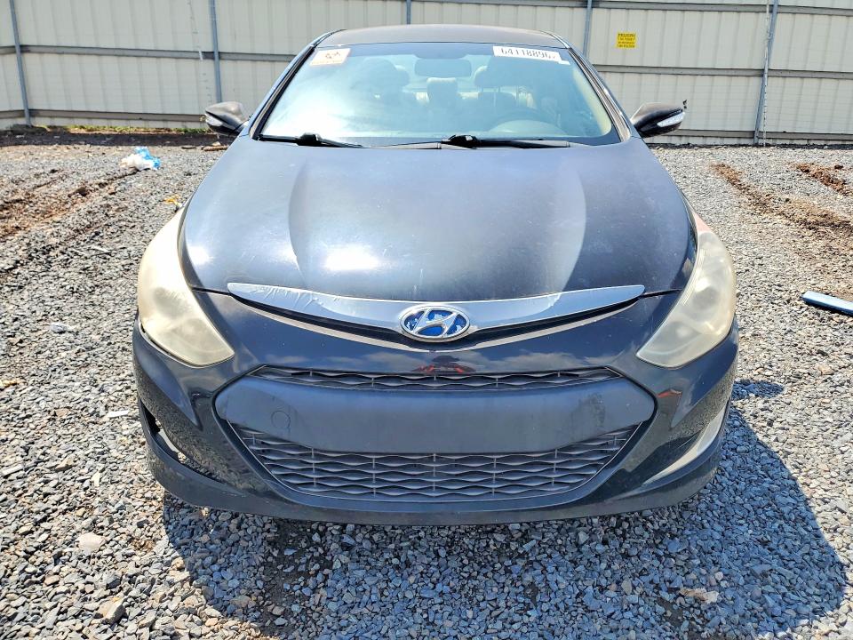 Photo 5 from auction – 2013 HYUNDAI SONATA with VIN KMHEC4A44DA084129