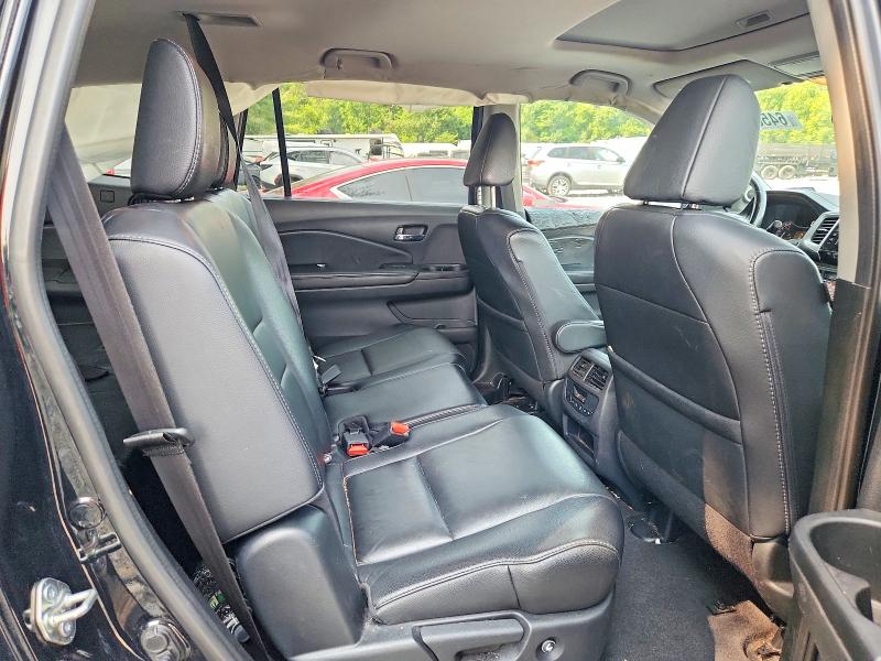 Photo 11 from auction – 2018 HONDA PILOT with VIN 5FNYF6H51JB054785
