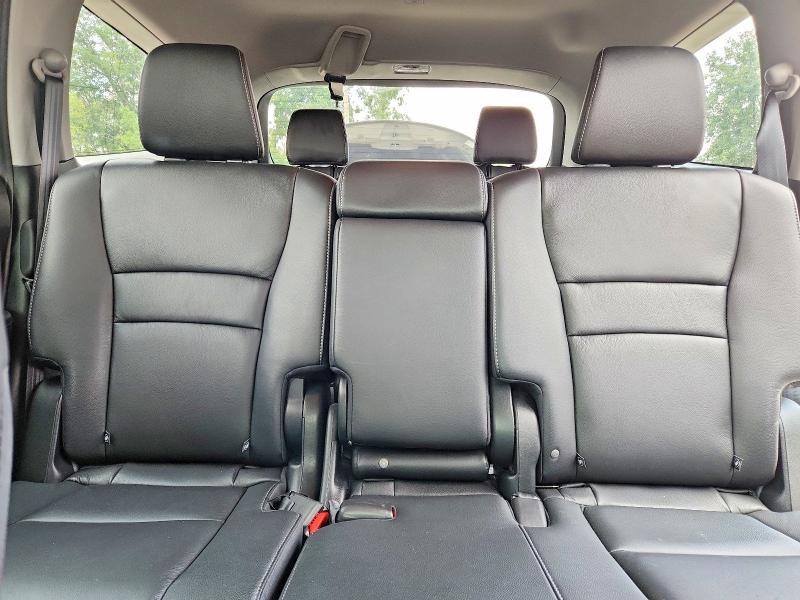 Photo 10 from auction – 2018 HONDA PILOT with VIN 5FNYF6H64JB060010
