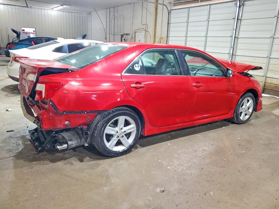 Photo 3 from auction – 2014 TOYOTA CAMRY with VIN 4T1BF1FK8EU796384
