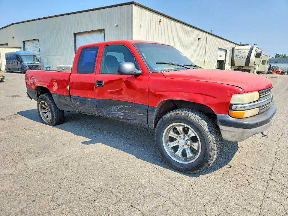Photo 4 from auction – 2001 CHEVROLET SILVERADO with VIN 1GCEK19V11E101850