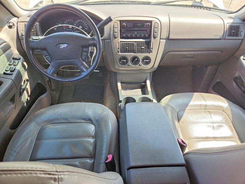 Photo 8 from auction – 2004 FORD EXPLORER with VIN 1FMZU63K04UB98441