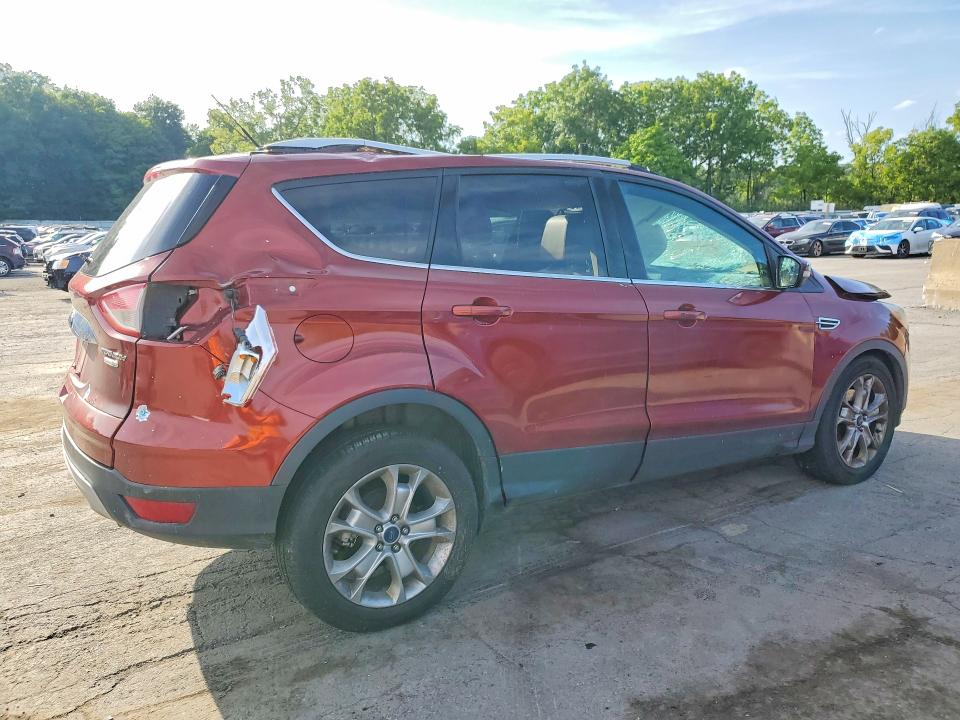 Photo 3 from auction – 2015 FORD ESCAPE with VIN 1FMCU9J97FUC14533