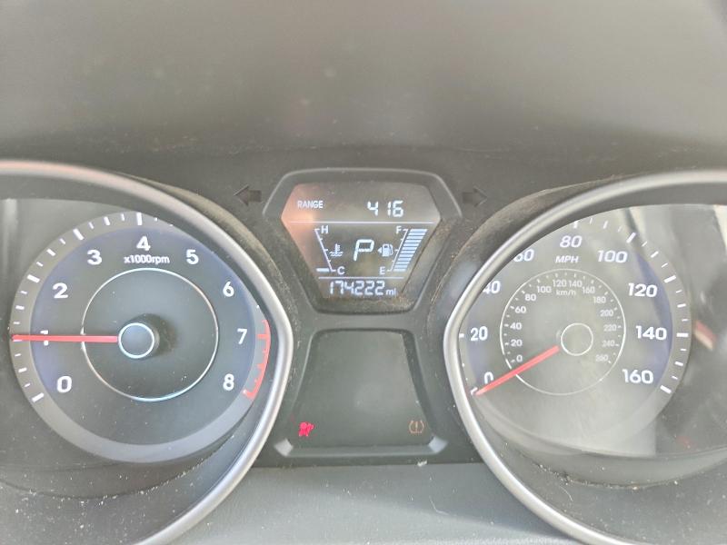 Photo 9 from auction – 2016 HYUNDAI ELANTRA with VIN 5NPDH4AE7GH671075