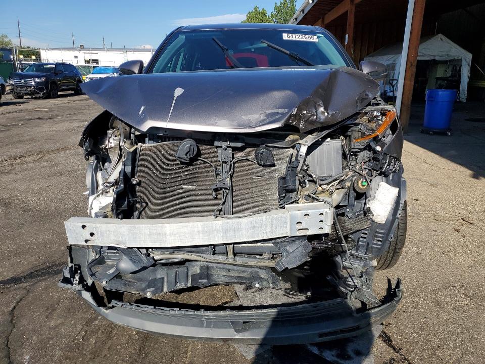 Photo 5 from auction – 2016 TOYOTA HIGHLANDER with VIN 5TDBKRFH0GS296259