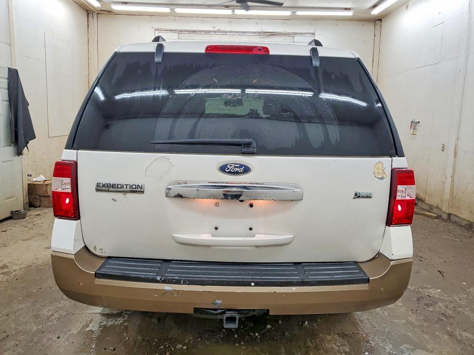 Photo 6 from auction – 2011 FORD EXPEDITION with VIN 1FMJU1H50BEF00529