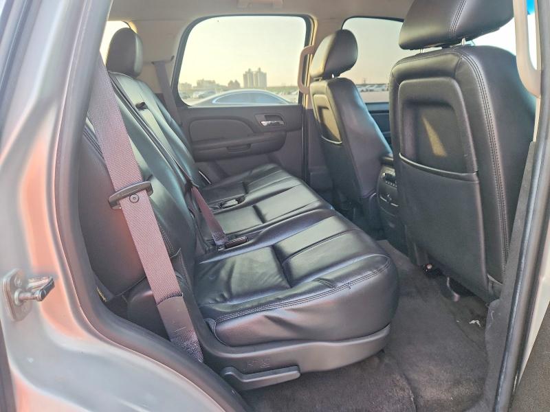 Снимка 11 от търг – 2014 CHEVROLET TAHOE с VIN 1GNSCBE07ER180401