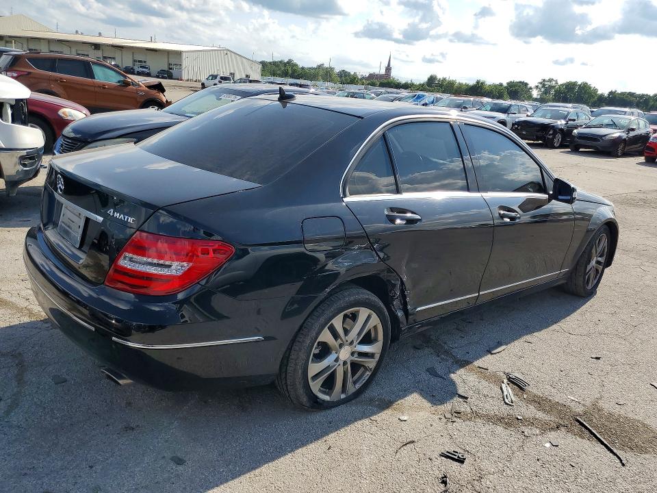 Photo 3 from auction – 2014 MERCEDES-BENZ C with VIN WDDGF8AB6EA920721