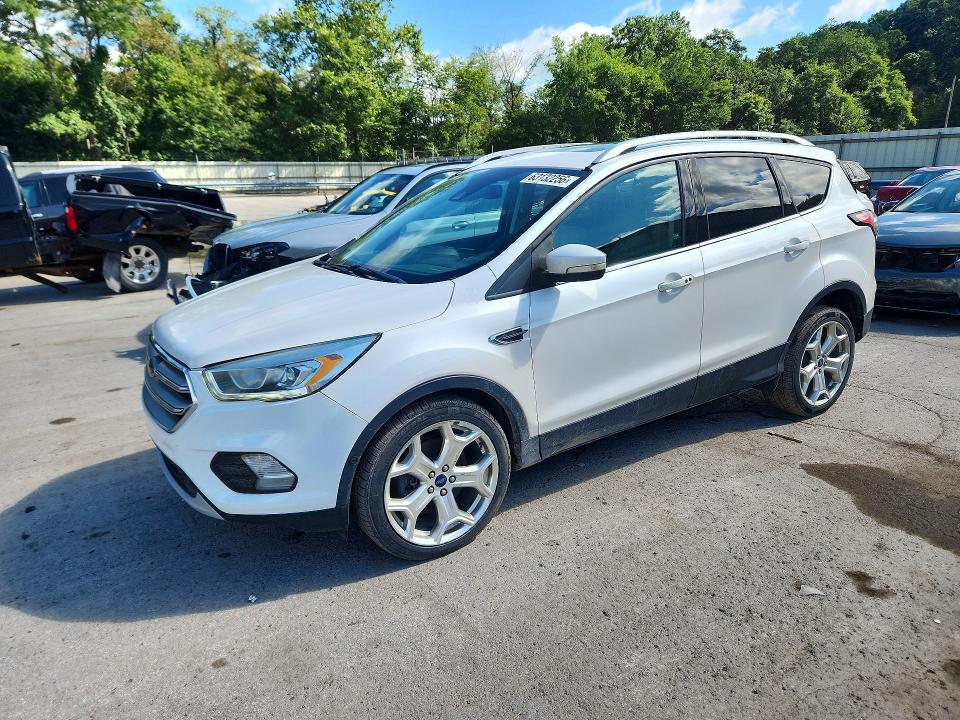 FORD ESCAPE 2017 z numerem VIN 1FMCU9J98HUE21600 - Zdjęcie z aukcji