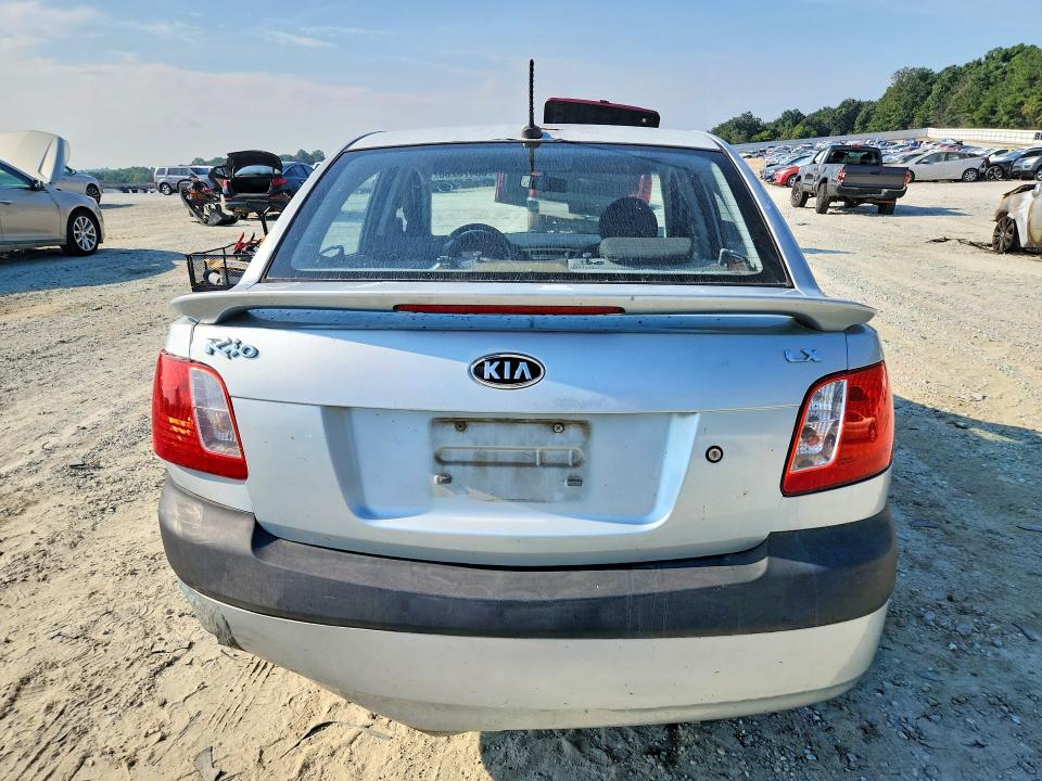 Снимка 6 от търг – 2009 KIA RIO с VIN KNADE223796461872