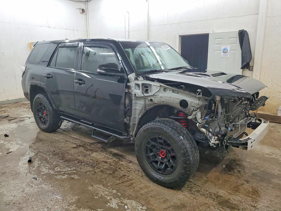 Photo 4 from auction – 2023 TOYOTA 4RUNNER with VIN JTELU5JRXP6136425