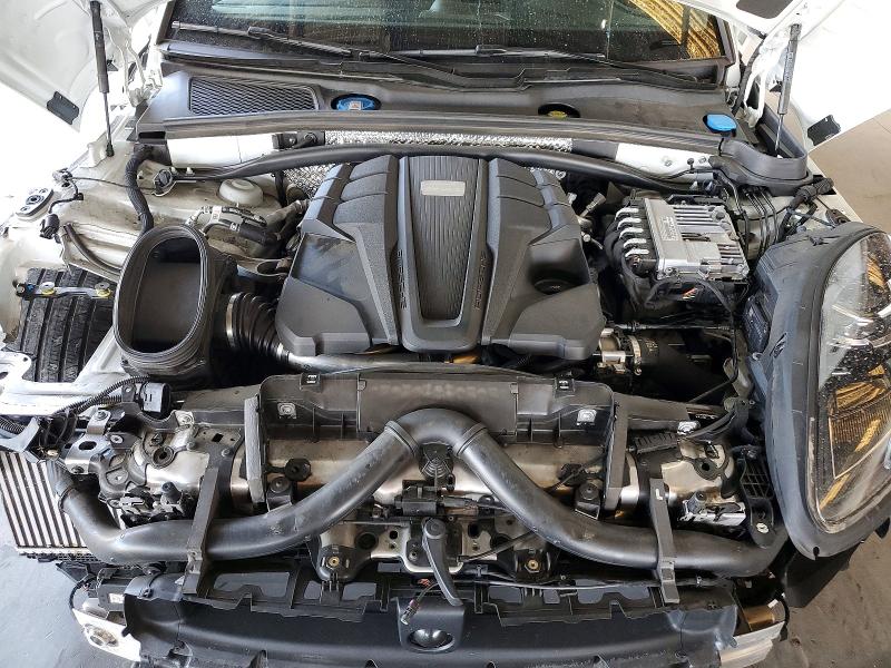 Photo 11 from auction – 2023 PORSCHE MACAN with VIN WP1AG2A54PLB40338