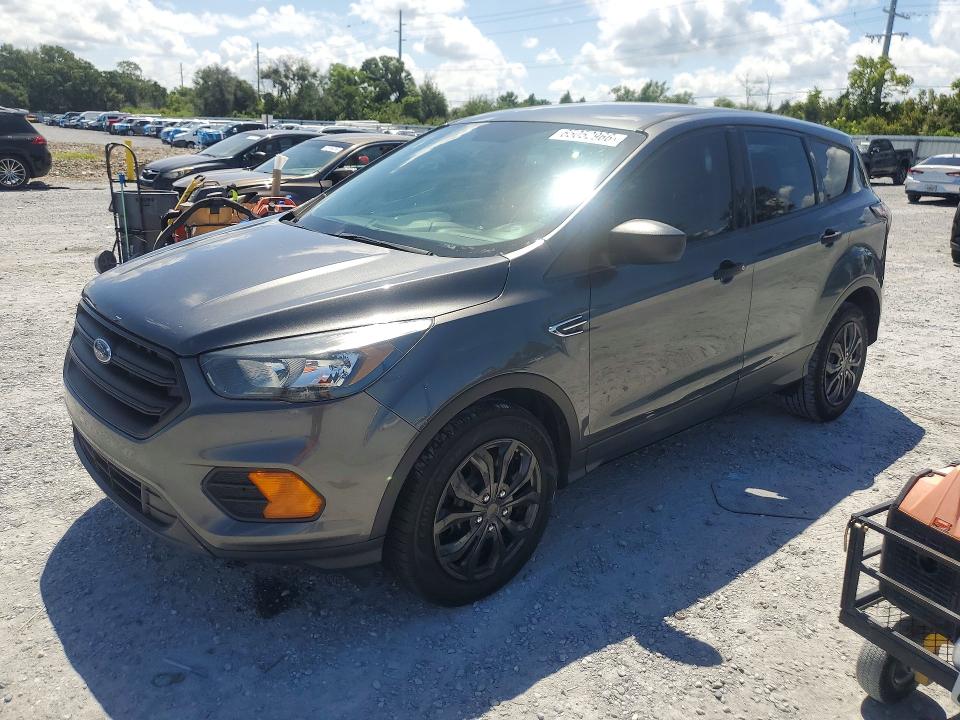 FORD ESCAPE 2018 with VIN 1FMCU0F71JUB20563 - Photo from auction