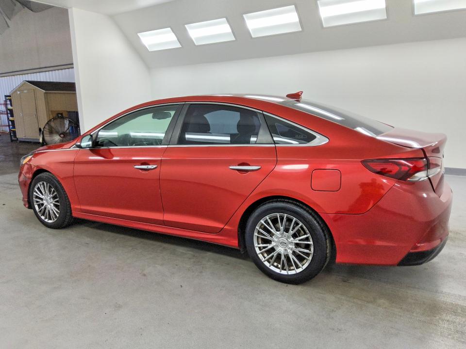 Photo 2 from auction – 2019 HYUNDAI SONATA with VIN 5NPE34AF6KH749771