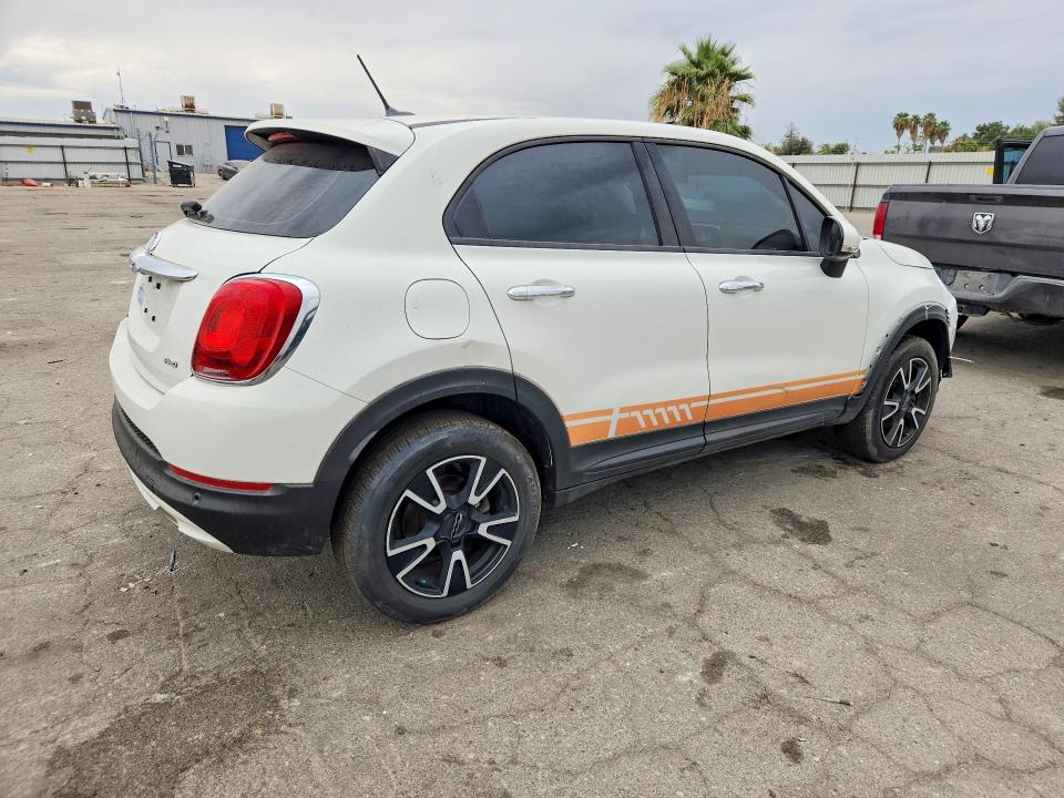 Zdjęcie 3 z aukcji – 2017 FIAT 500X z VIN ZFBCFYAB4HP611732