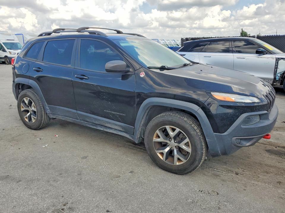 Photo 4 from auction – 2017 JEEP CHEROKEE with VIN 1C4PJMBS8HW589230