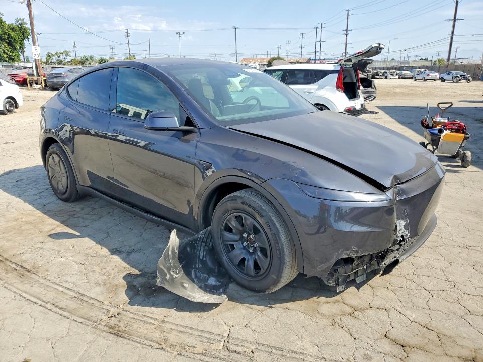 Photo 4 from auction – 2026 TESLA MODEL Y with VIN 7SAYGDED0TA721667