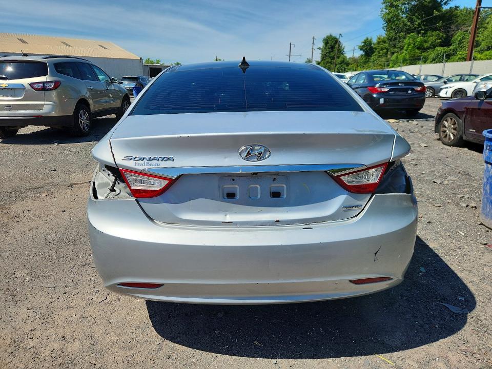 Photo 6 from auction – 2013 HYUNDAI SONATA with VIN 5NPEC4AC8DH616180