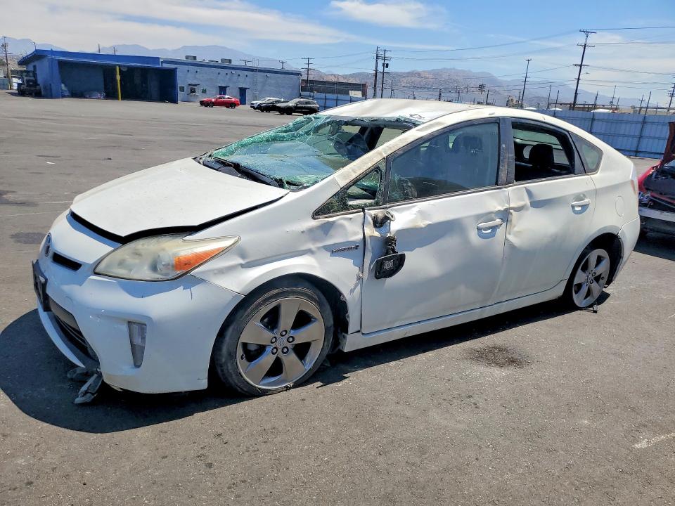 Zdjęcie 1 z aukcji – 2013 TOYOTA PRIUS z VIN JTDKN3DU2D1648075
