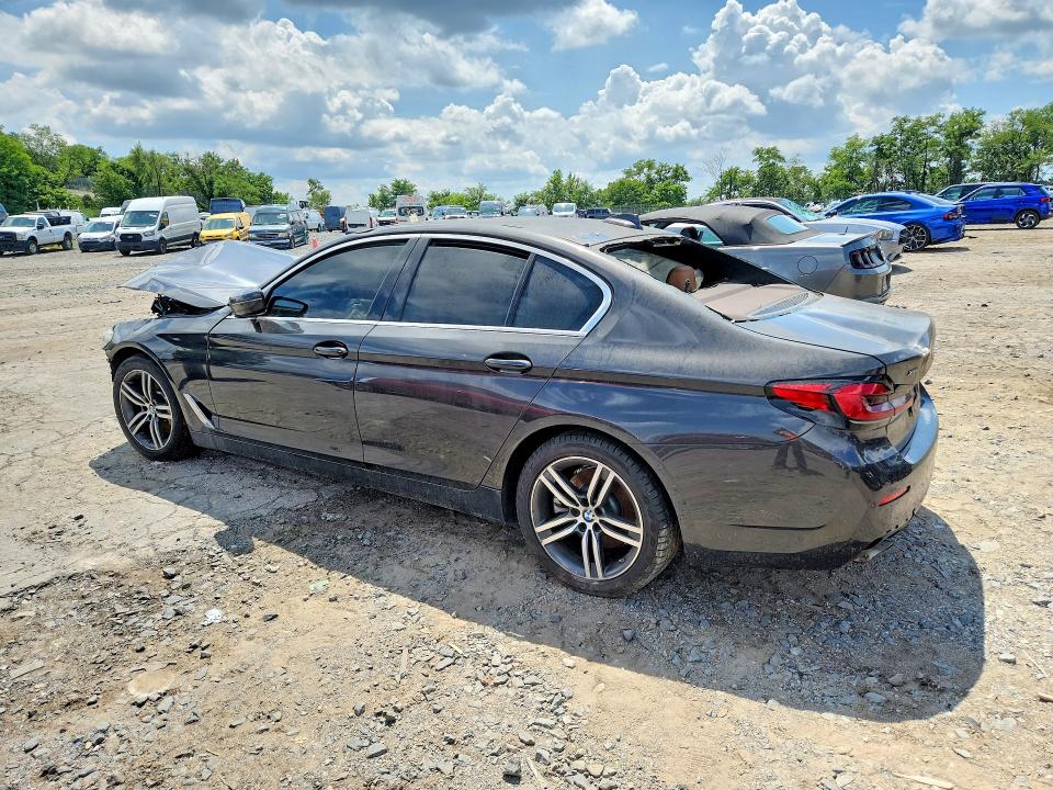 Zdjęcie 2 z aukcji – 2021 BMW 530 z VIN WBA13BJ02MCG07558