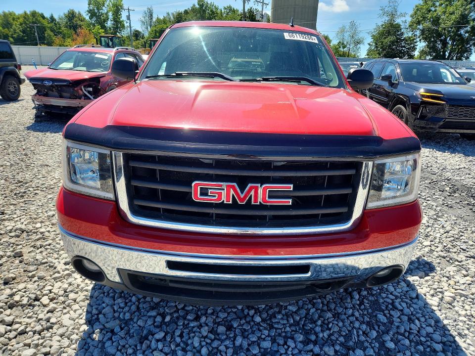 Photo 5 from auction – 2011 GMC SIERRA with VIN 3GTP2VE3XBG222391