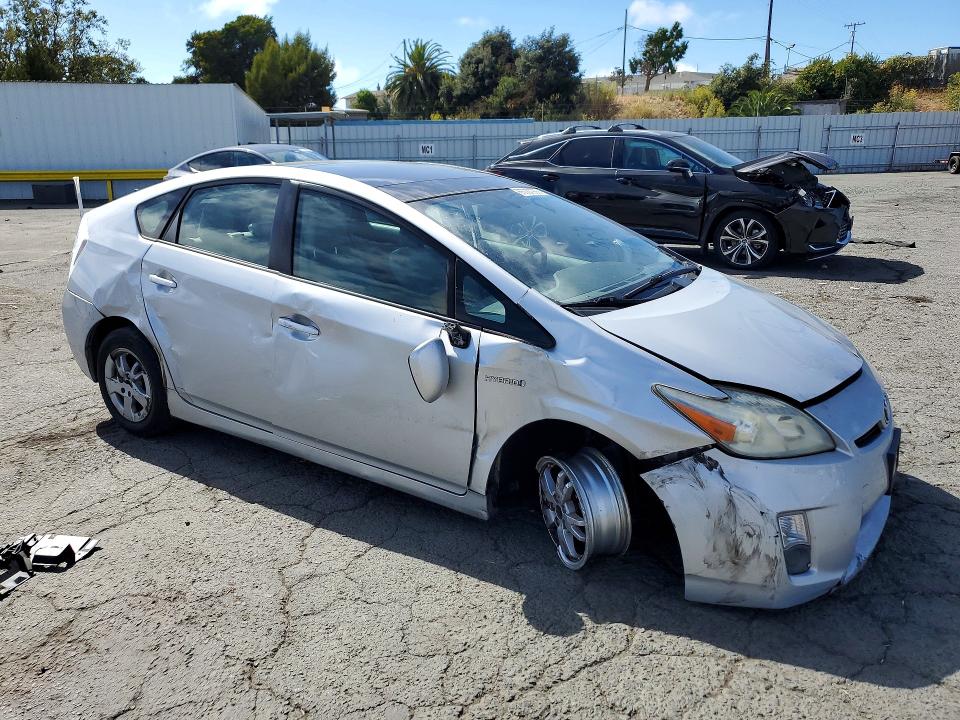 Photo 4 from auction – 2010 TOYOTA PRIUS with VIN JTDKN3DU1A0165663