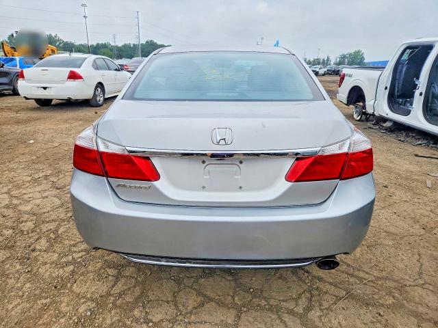 Photo 6 from auction – 2015 HONDA ACCORD with VIN 1HGCR2F7XFA051478