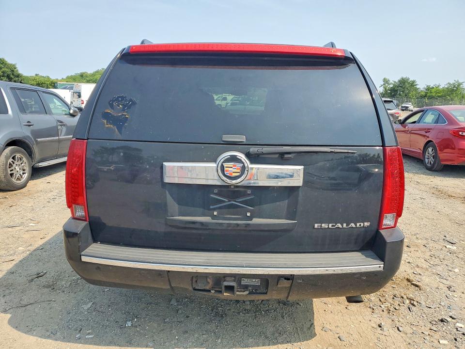 Photo 6 from auction – 2014 CADILLAC ESCALADE with VIN 1GYS3HEF2ER186648