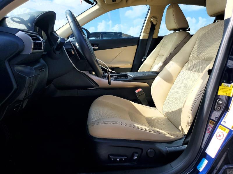 Photo 7 from auction – 2014 LEXUS IS with VIN JTHBF1D24E5028398