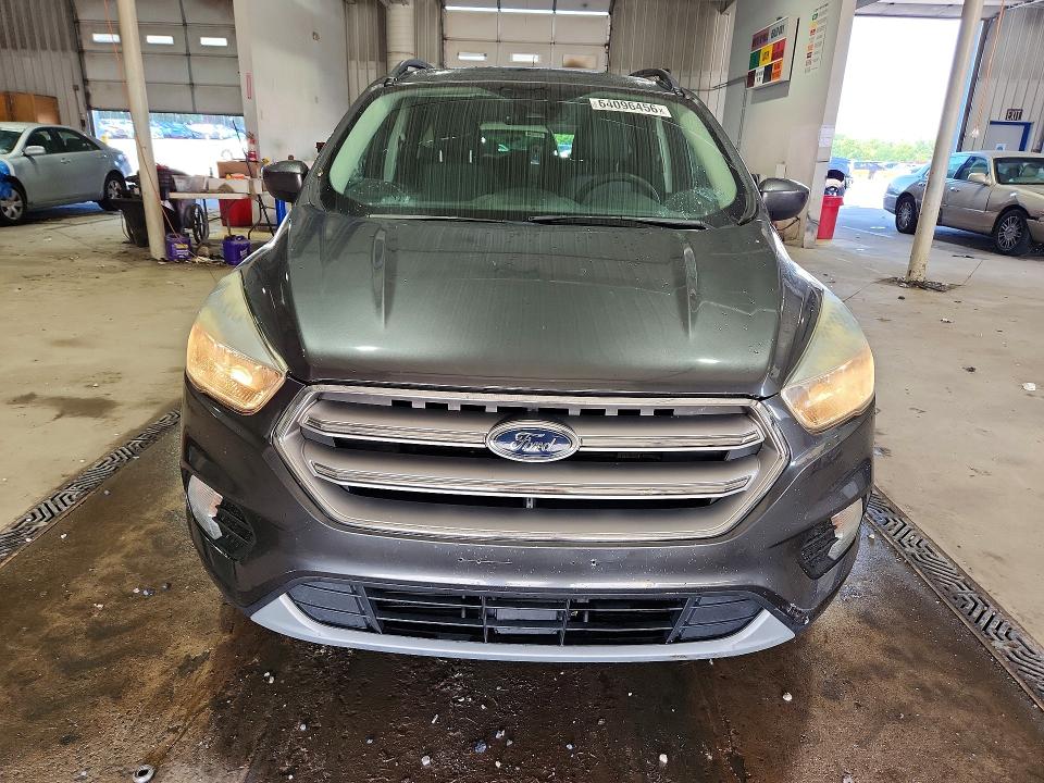 Photo 5 from auction – 2018 FORD ESCAPE with VIN 1FMCU0GD3JUB84950