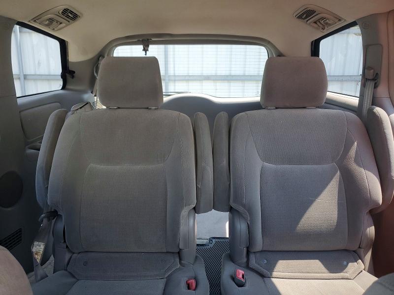 Photo 10 from auction – 2005 TOYOTA SIENNA with VIN 5TDZA23C15S291540