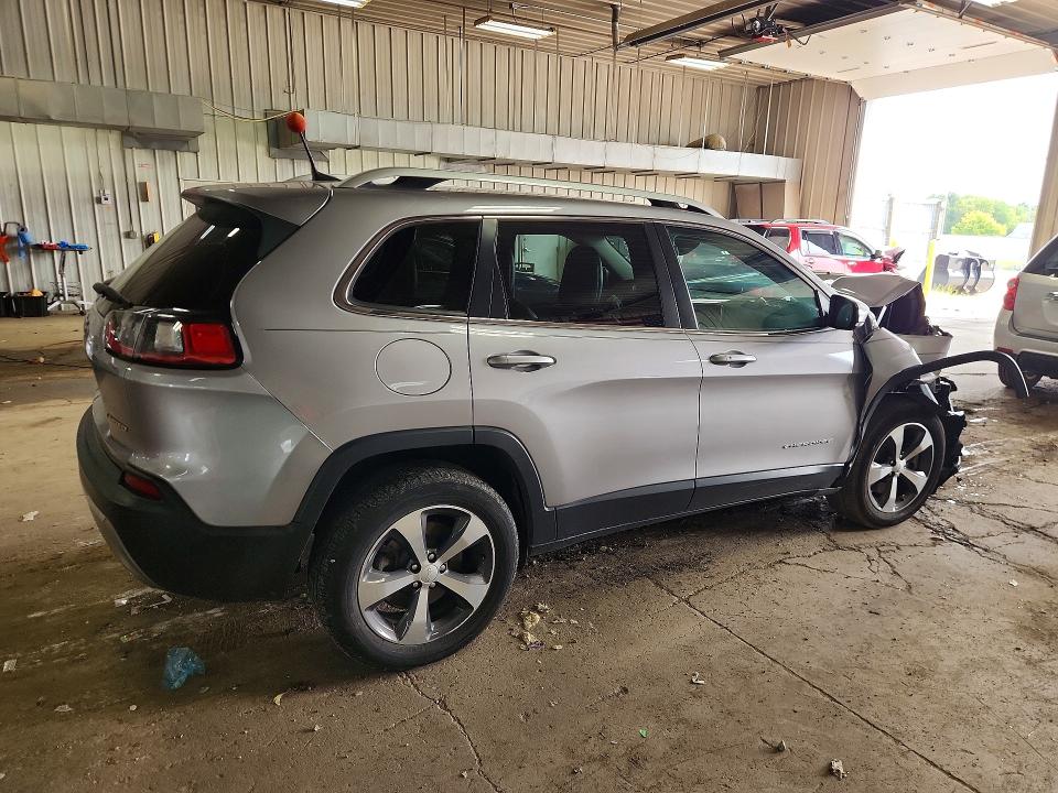 Photo 3 from auction – 2019 JEEP CHEROKEE with VIN 1C4PJMDX8KD342639
