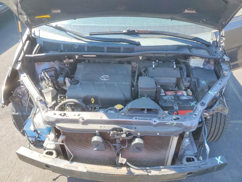 Photo 11 from auction – 2014 TOYOTA SIENNA with VIN 5TDYK3DC0ES514700