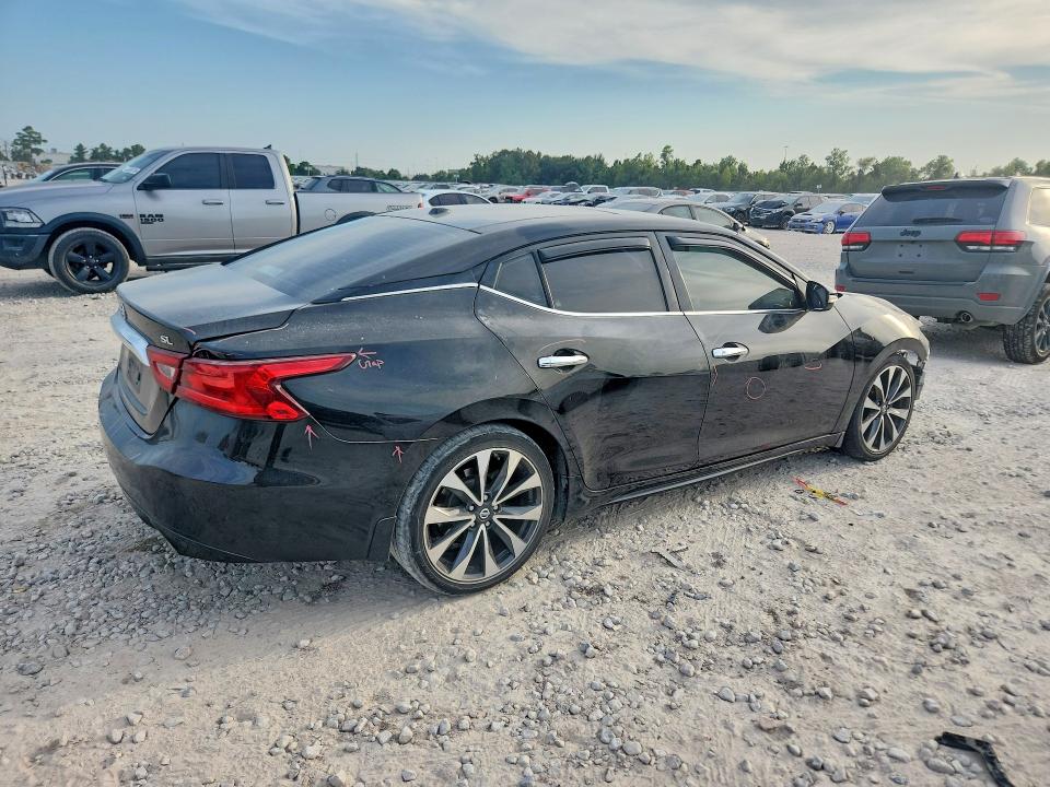 Photo 3 from auction – 2017 NISSAN MAXIMA with VIN 1N4AA6AP0HC376620