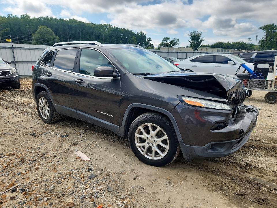 Photo 4 from auction – 2014 JEEP CHEROKEE with VIN 1C4PJLCSXEW297292