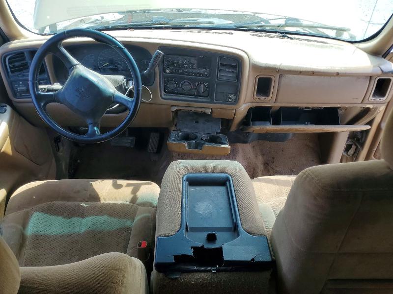Photo 8 from auction – 2000 CHEVROLET SILVERADO with VIN 2GCEC19V4Y1163915