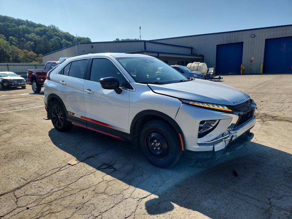 Foto 4 de la subasta – 2024 MITSUBISHI ECLIPSE CROSS con VIN JA4ATVAA7RZ046878