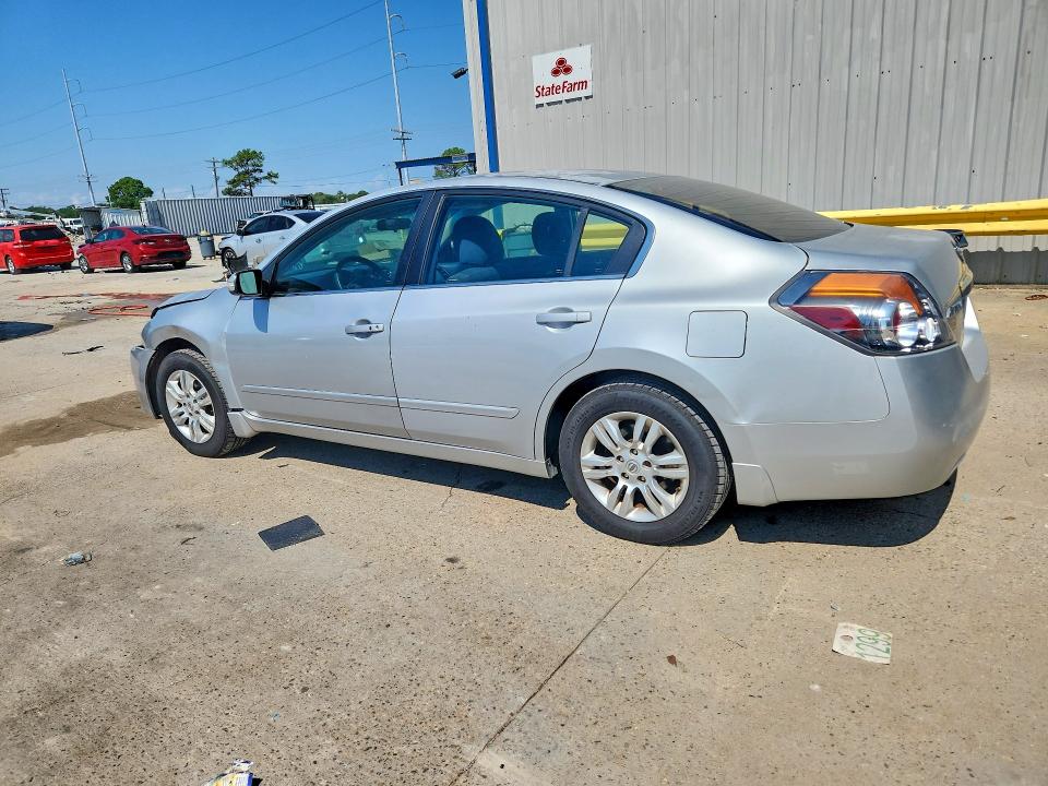 Photo 2 from auction – 2011 NISSAN ALTIMA with VIN 1N4AL2AP4BN415644