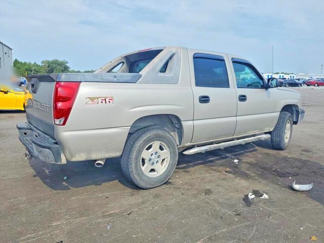 Photo 3 from auction – 2004 CHEVROLET AVALANCHE with VIN 3GNEC12T04G160317
