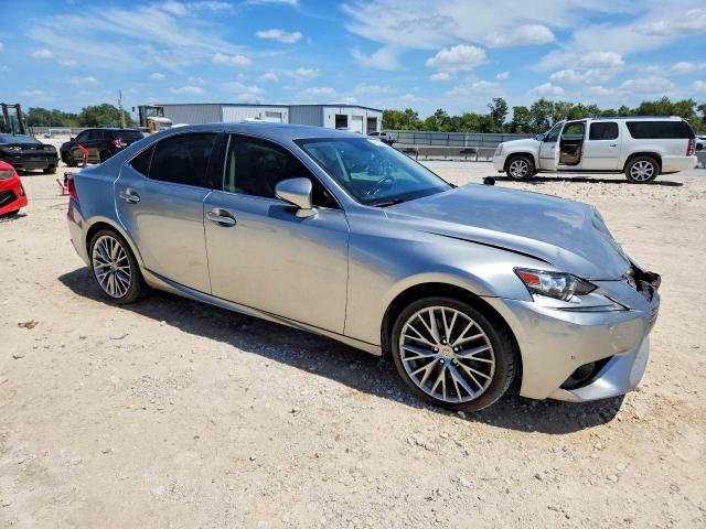 Photo 4 from auction – 2016 LEXUS IS with VIN JTHBA1D22G5006806