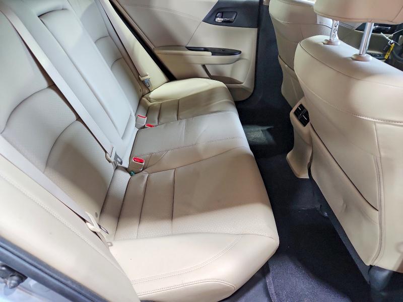 Photo 10 from auction – 2017 HONDA ACCORD with VIN JHMCR6F56HC011652