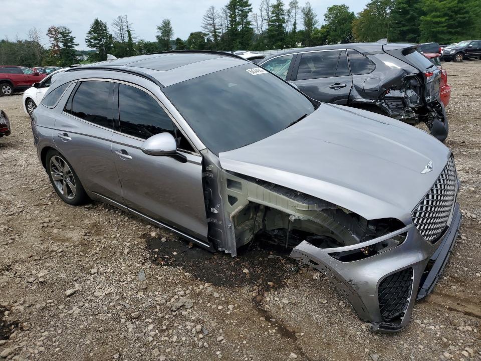 Photo 4 from auction – 2022 GENESIS GV70 with VIN KMUMCDTC2NU028353