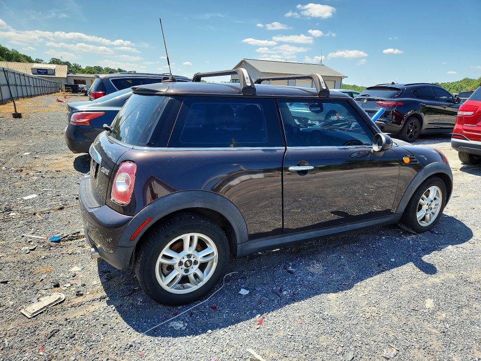 Photo 3 from auction – 2013 MINI COOPER with VIN WMWSU3C59DT689267